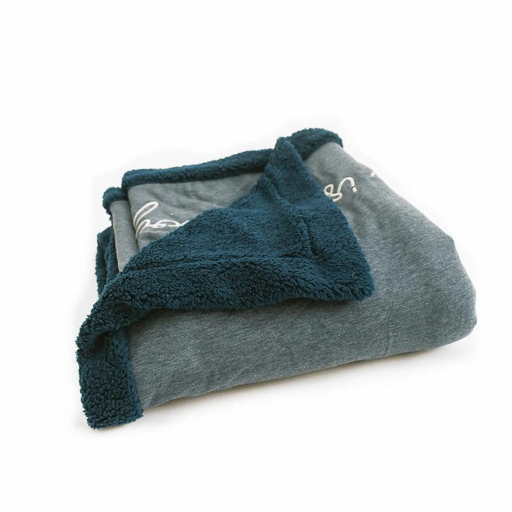 MIDNIGHT THROW BLANKET