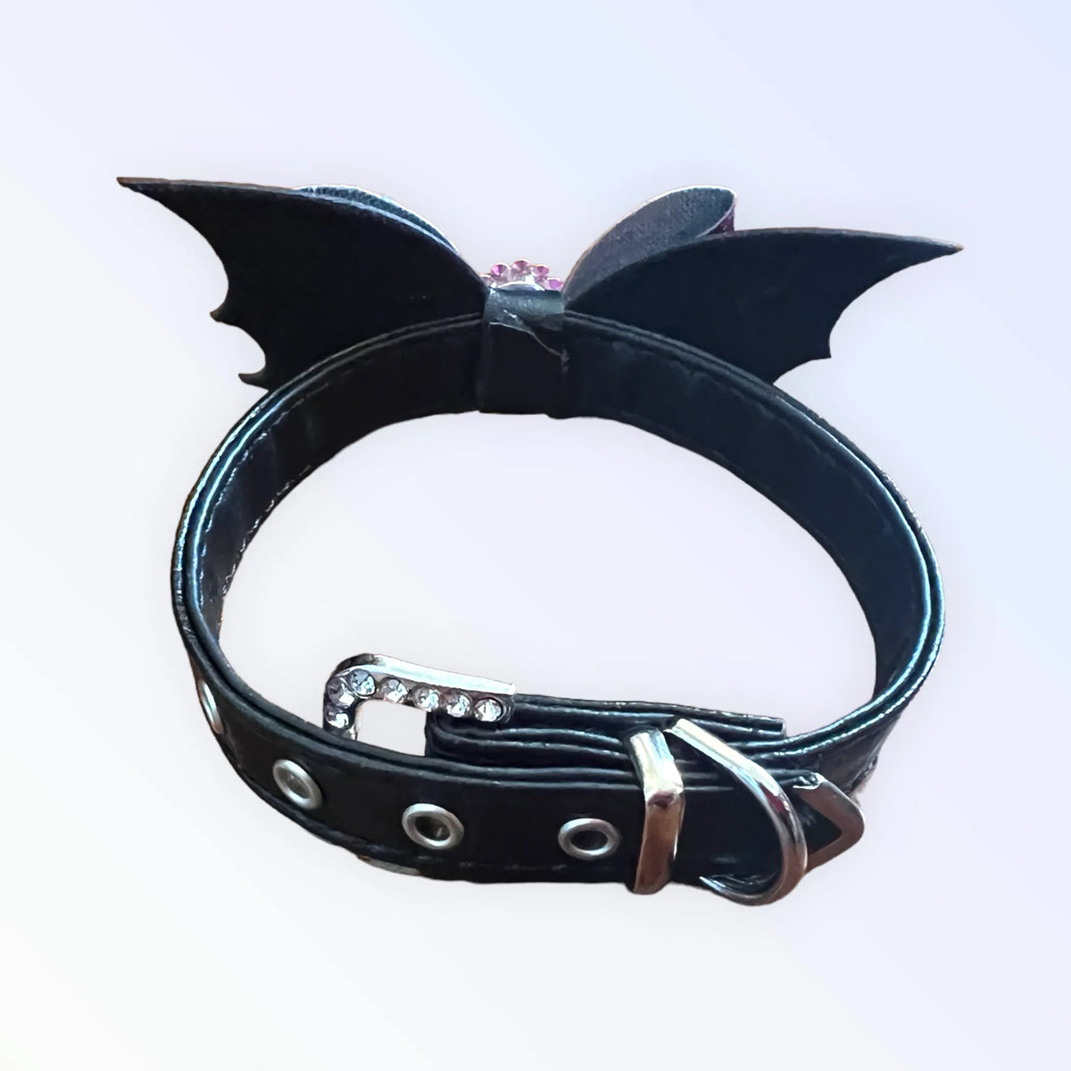FABOOLOUS BAT COLLAR
