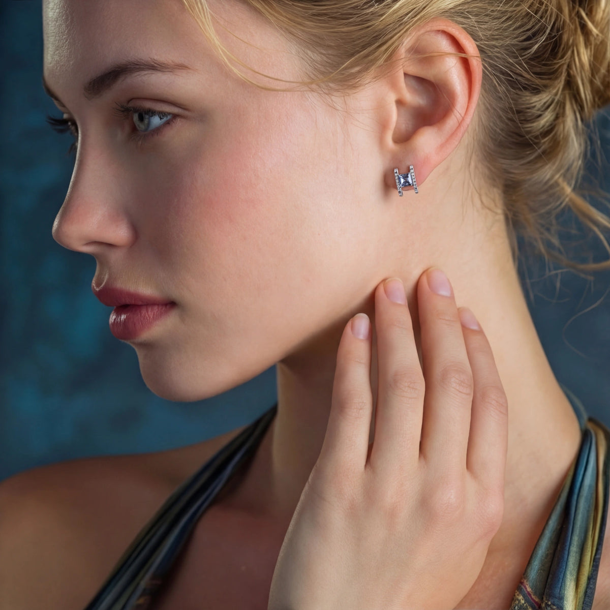 PRISM SQUARE STUDS | AMIRA